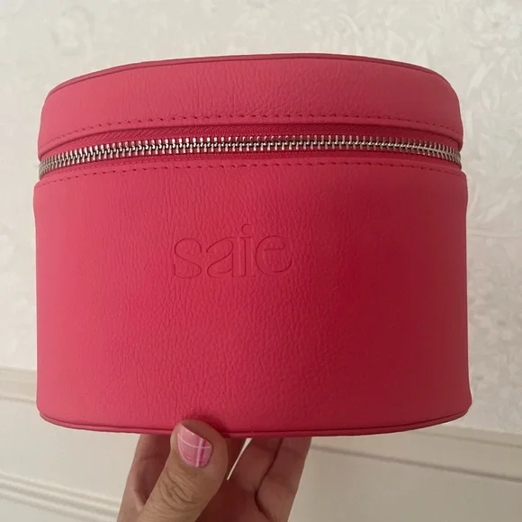 Saie Pink Makeup Travel Case - Picture 2 of 6